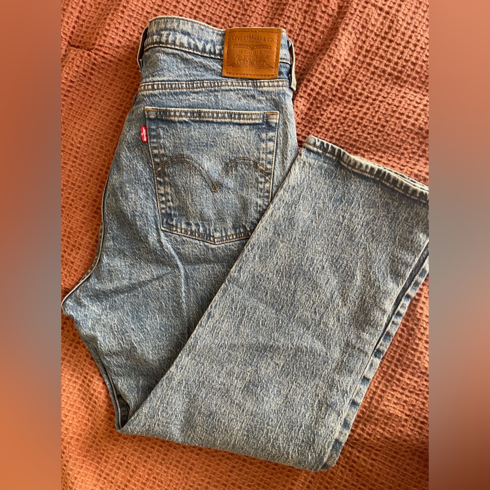 Levi’s Wedgie Straight Leg